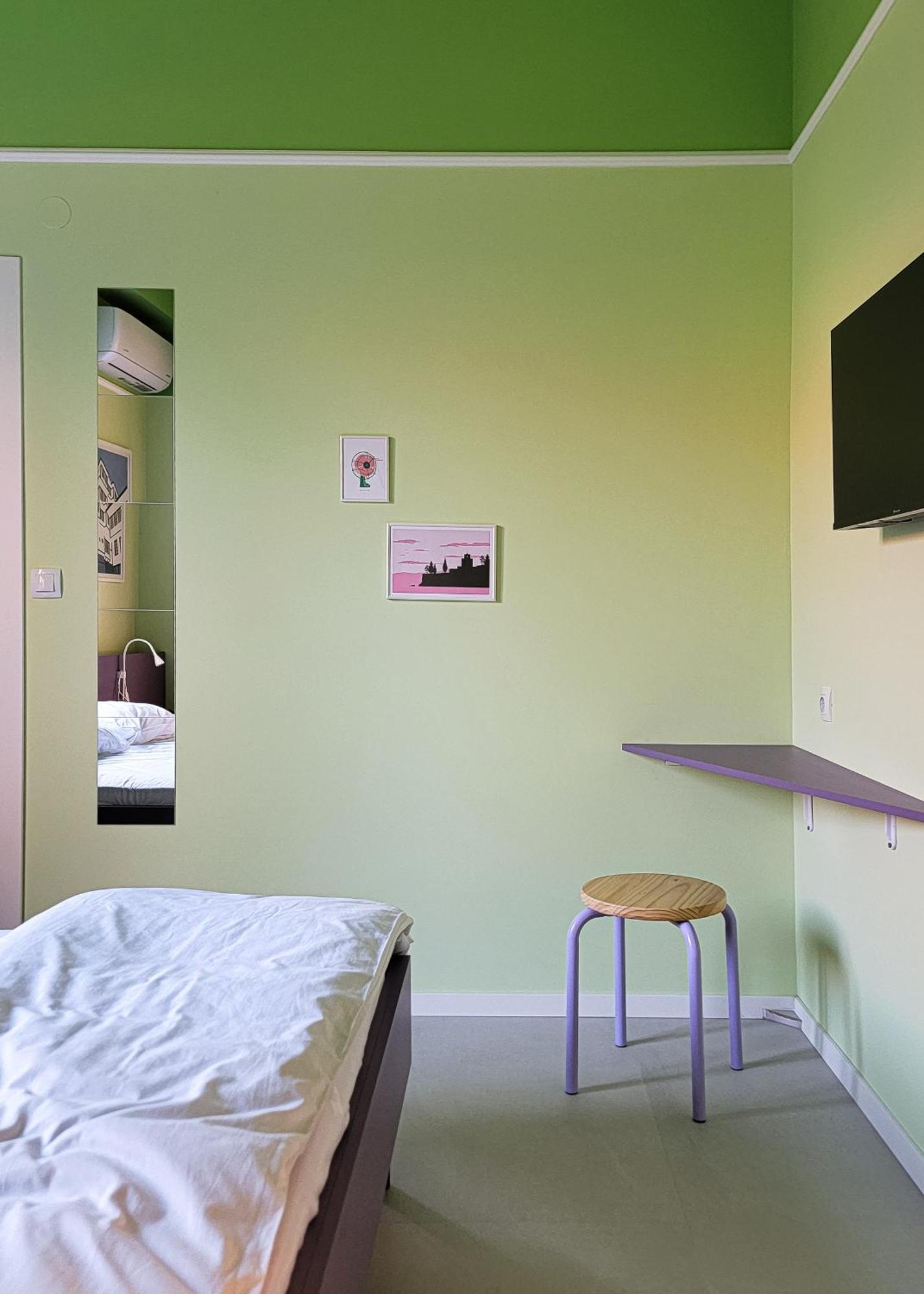Iris Agata Hostel Ohrid Exterior photo